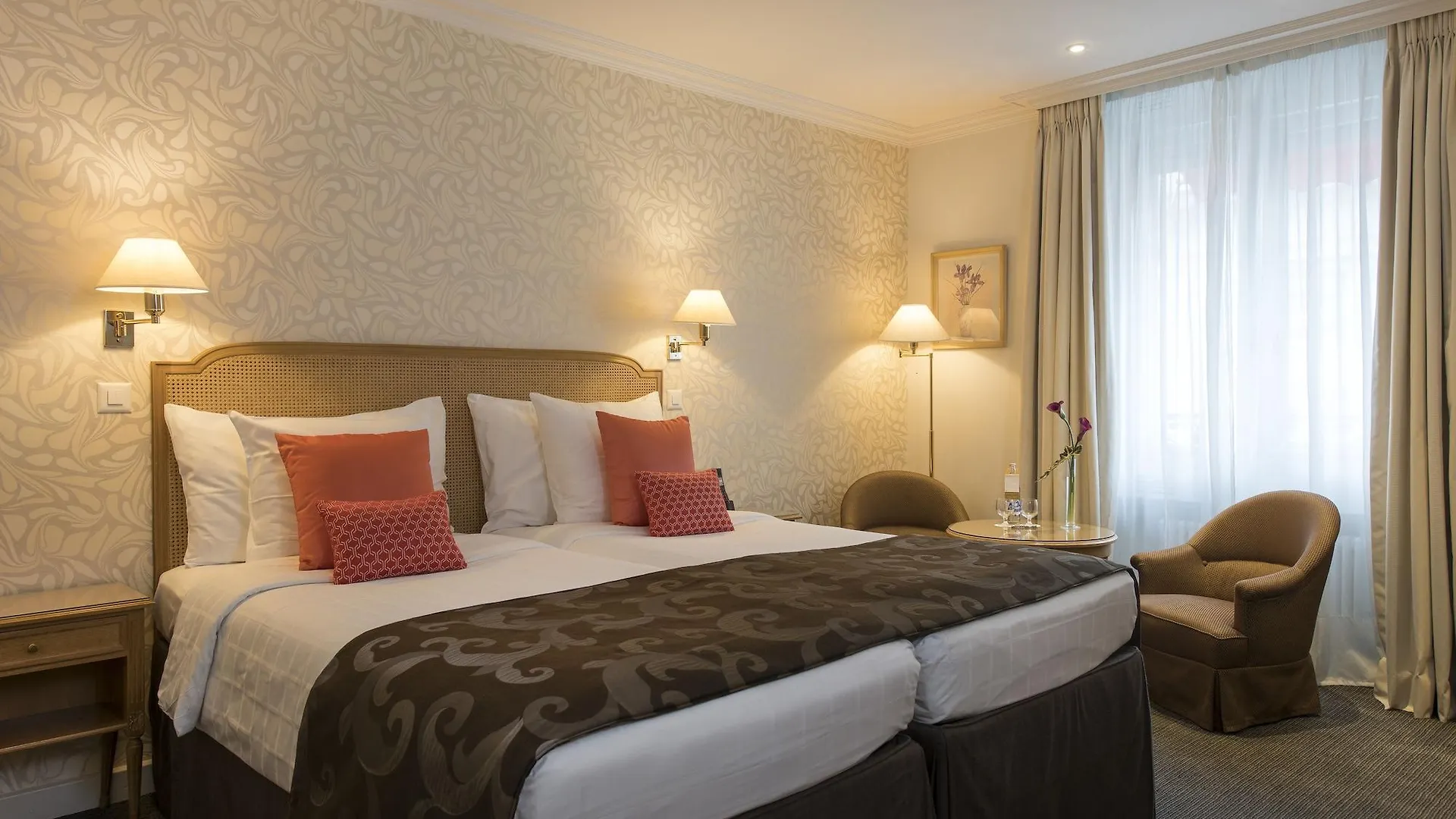 Hotel Bristol Geneva 4*,  Switzerland