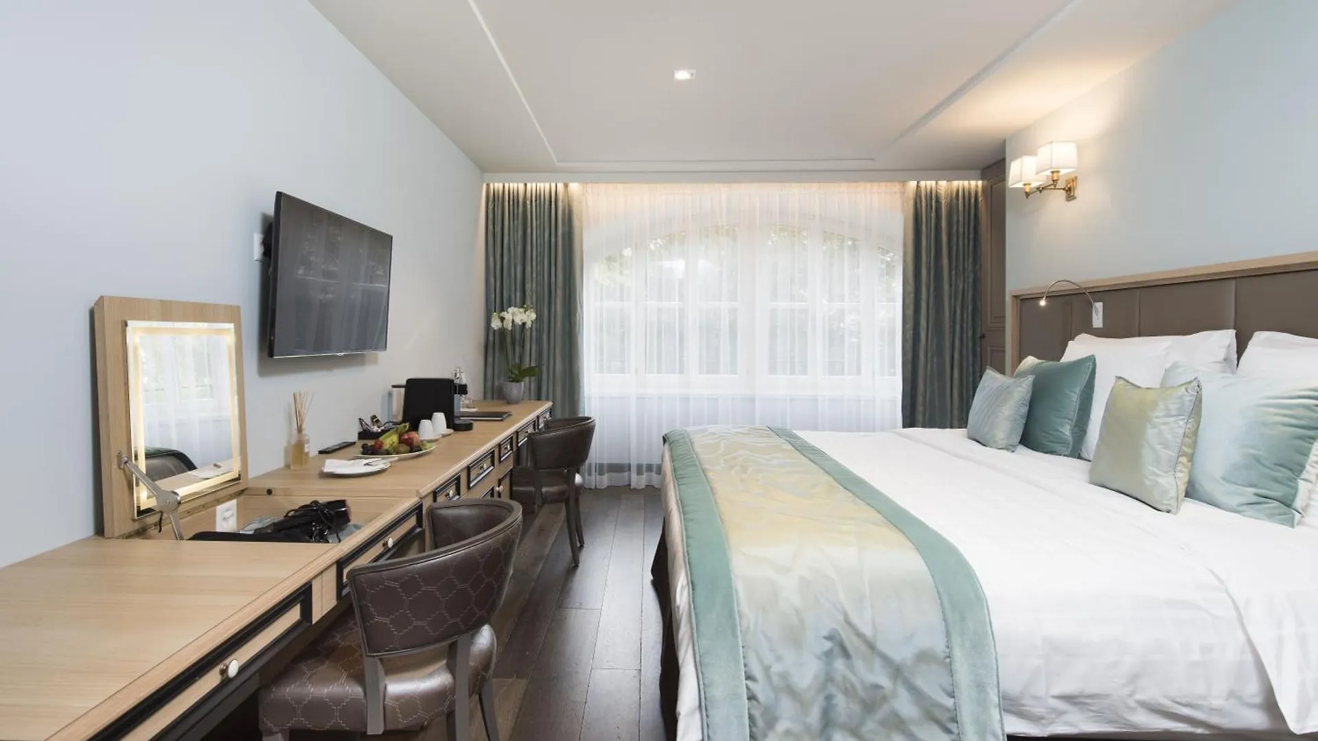 ****  Hotel Bristol Geneva Switzerland