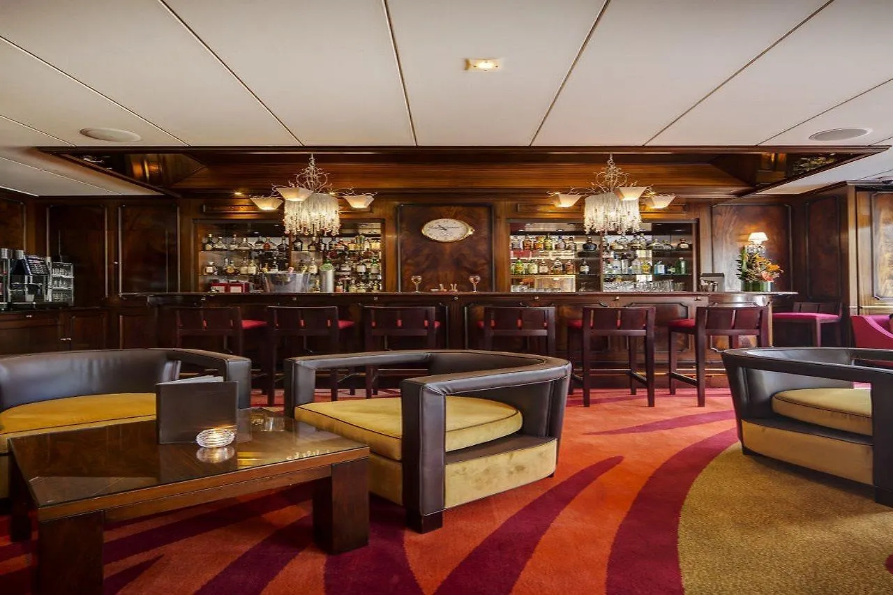Hotel Bristol Geneva Switzerland