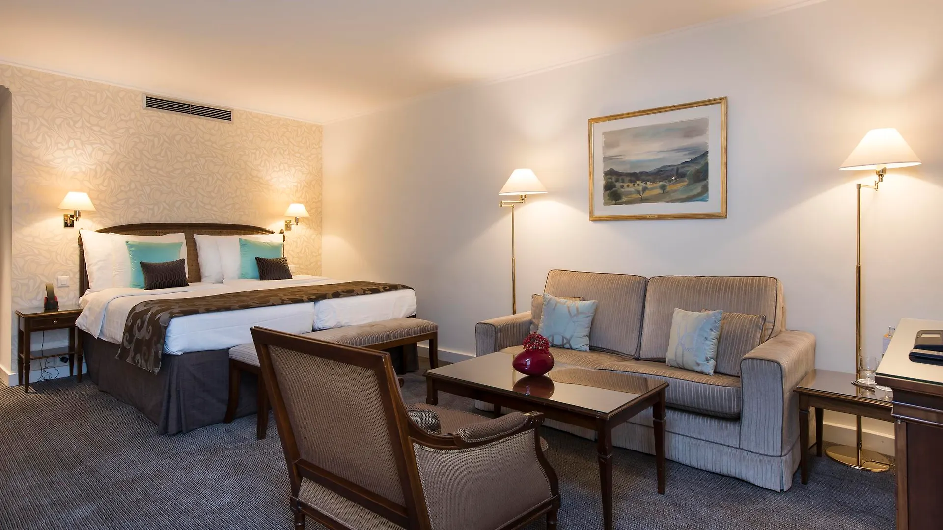 Hotel Bristol Женева 4*,  Швейцария