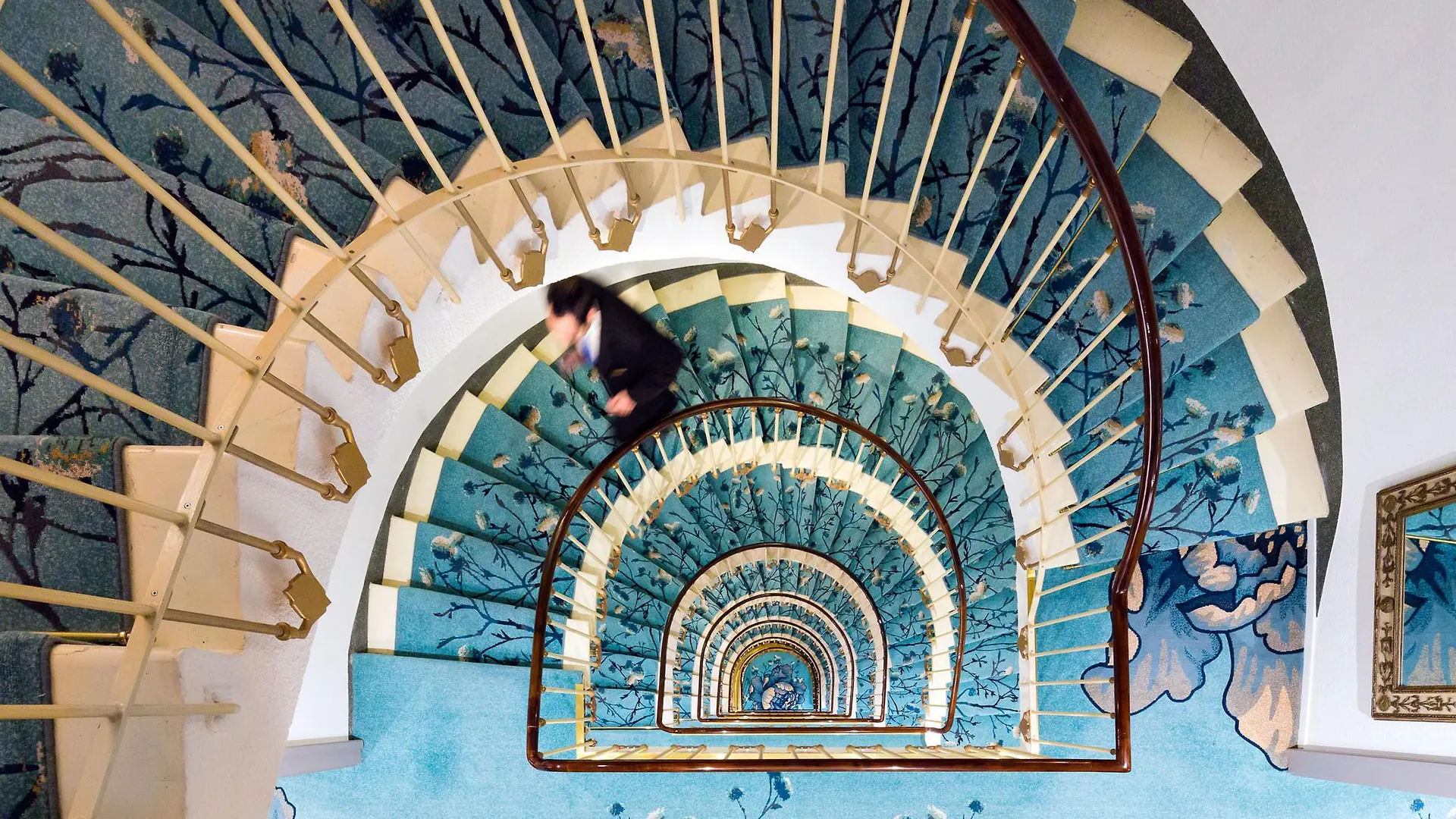 Hotel Bristol Женева 4*,  Швейцария